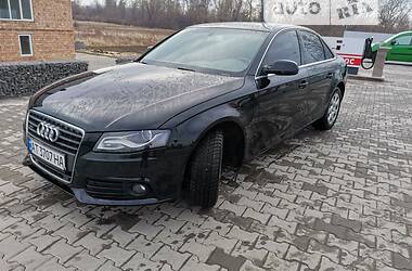 Седан Audi A4 2012 в Снятине