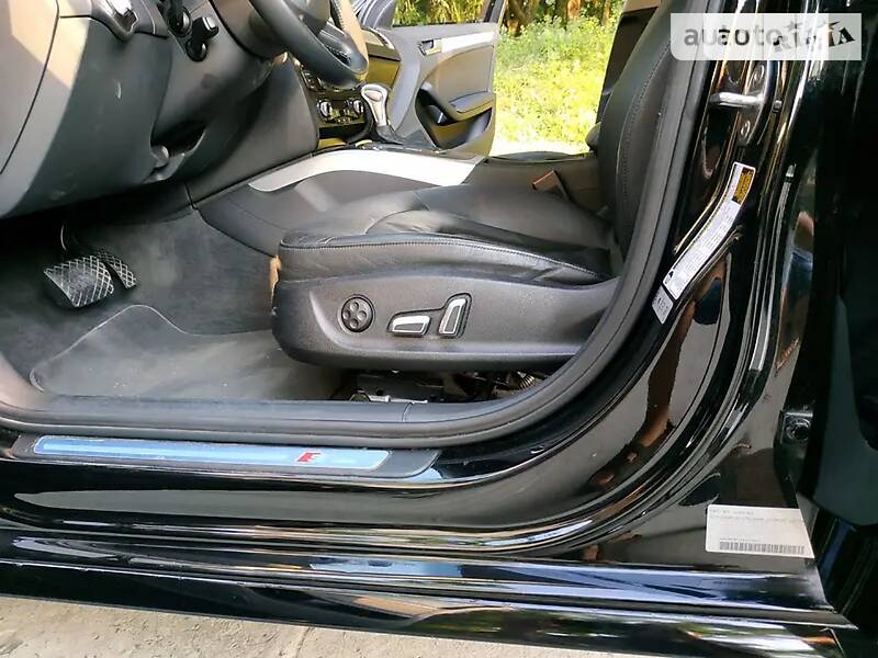 Седан Audi A4 2015 в Николаеве