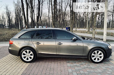 Унiверсал Audi A4 2014 в Кропивницькому