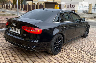 Седан Audi A4 2015 в 