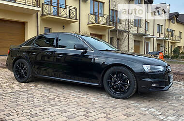 Седан Audi A4 2015 в 