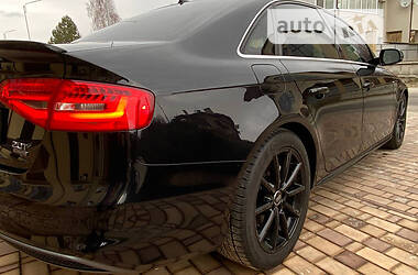 Седан Audi A4 2015 в 