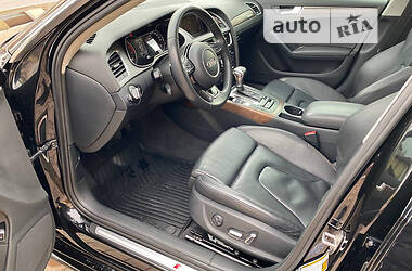 Седан Audi A4 2015 в 