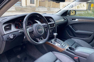 Седан Audi A4 2015 в 