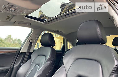 Седан Audi A4 2015 в 