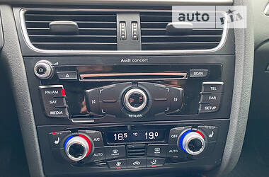 Седан Audi A4 2015 в 