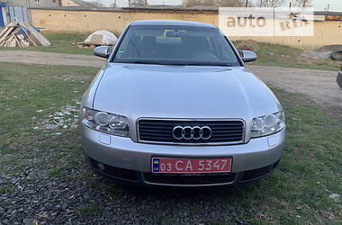 Седан Audi A4 2003 в Горохове