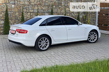 Седан Audi A4 2015 в Стрые