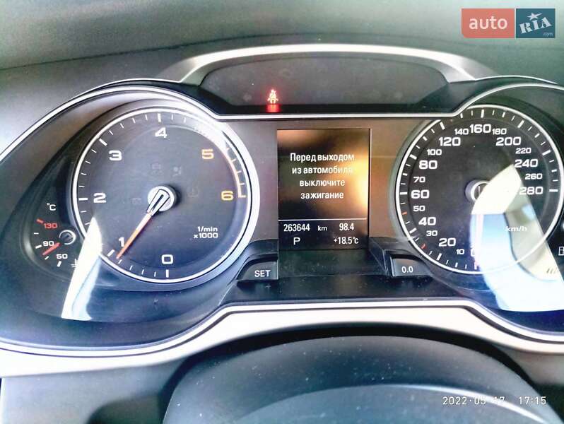 Універсал Audi A4 2014 в Ромнах