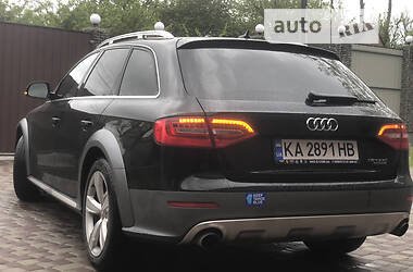 Позашляховик / Кросовер Audi A4 2015 в Києві