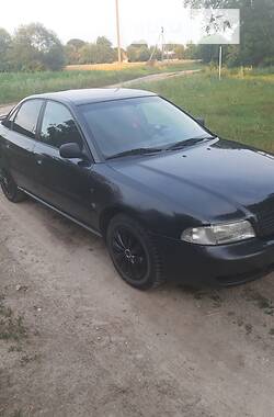 Седан Audi A4 1996 в Рівному