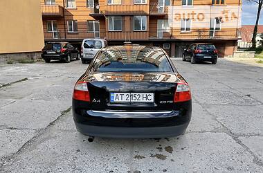 Седан Audi A4 2004 в 