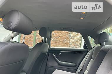 Седан Audi A4 2004 в 