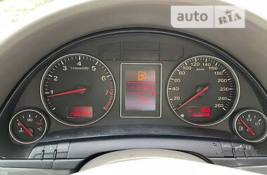 Седан Audi A4 2004 в 