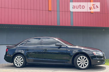Седан Audi A4 2014 в 