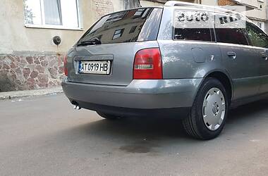 Универсал Audi A4 2001 в Долине