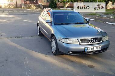 Универсал Audi A4 2001 в Долине