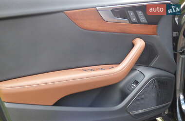 Универсал Audi A4 2019 в Киеве