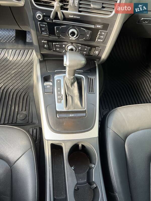Седан Audi A4 2014 в Одессе