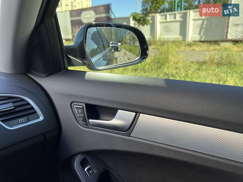 Седан Audi A4 2014 в Одессе