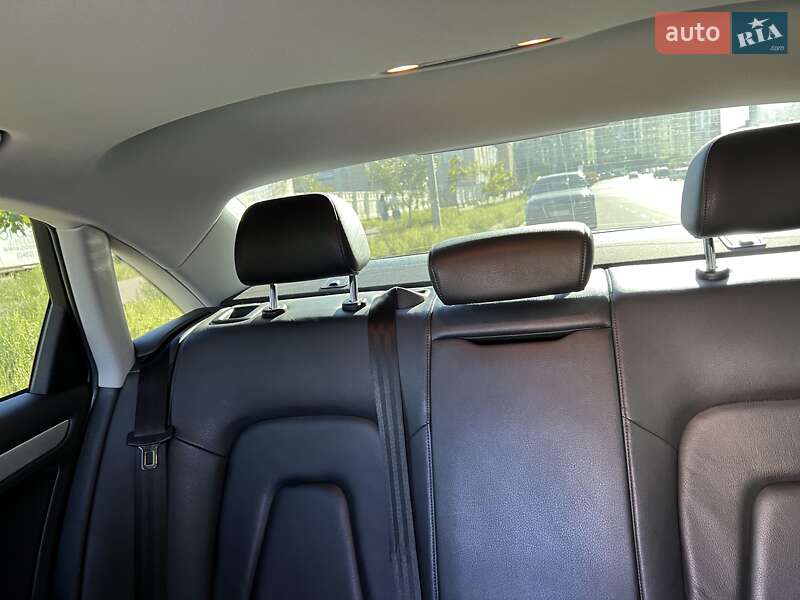Седан Audi A4 2014 в Одессе