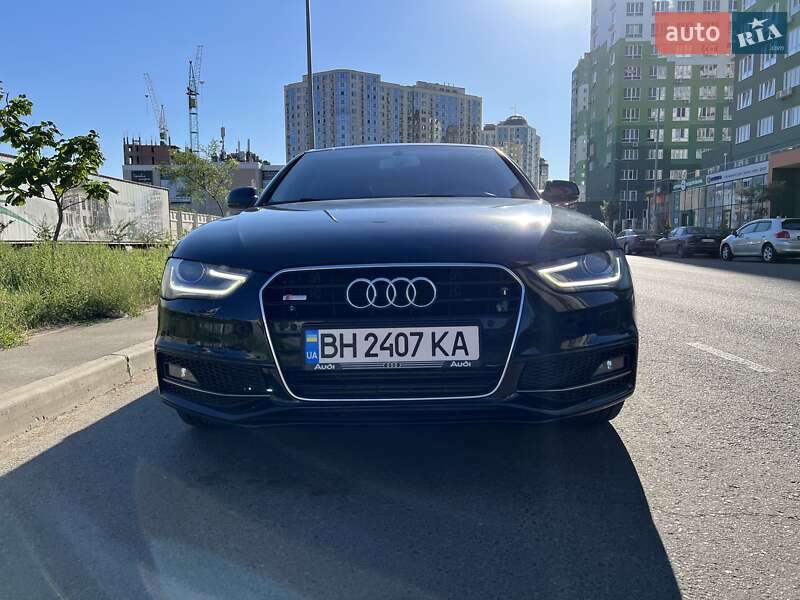 Седан Audi A4 2014 в Одессе