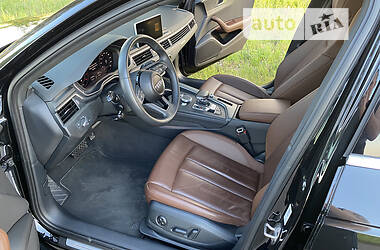 Седан Audi A4 2019 в 