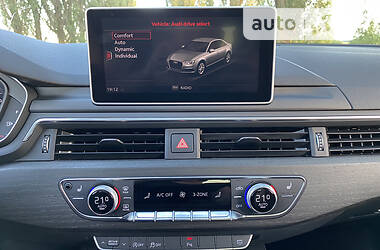 Седан Audi A4 2019 в 