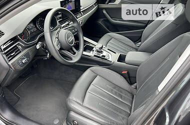 Седан Audi A4 2020 в Киеве