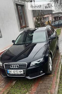 Універсал Audi A4 2012 в Рівному