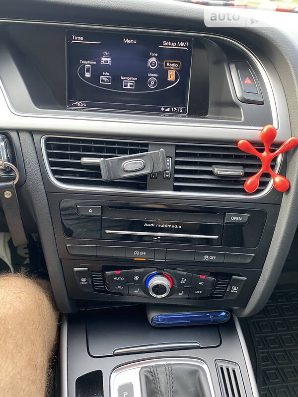 Седан Audi A4 2014 в Киеве