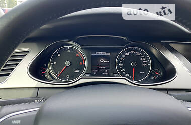 Седан Audi A4 2014 в Киеве