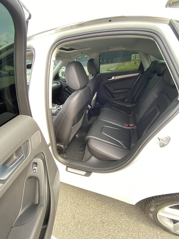 Седан Audi A4 2014 в Киеве
