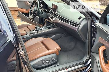 Седан Audi A4 2016 в 