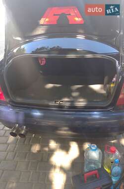 Седан Audi A4 1997 в 