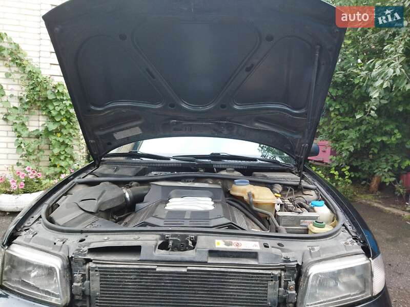 Универсал Audi A4 1997 в Глухове