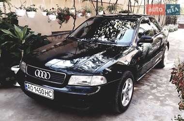 Седан Audi A4 1995 в Виноградове Седан Audi A4 1995 в Виноградове