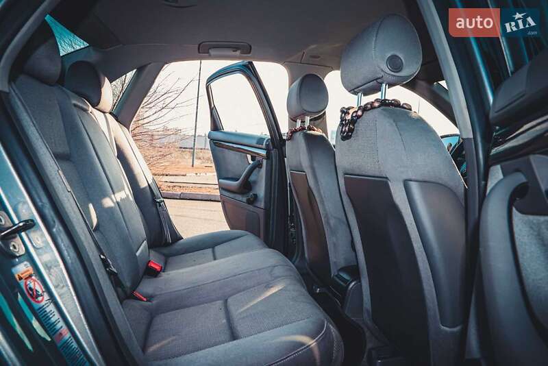Седан Audi A4 2001 в Кривому Розі