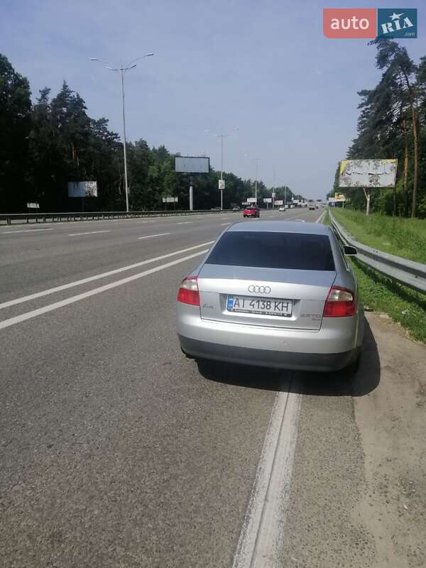 Седан Audi A4 2002 в Згуровке