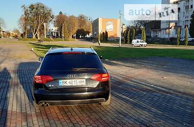 Універсал Audi A4 2012 в Рівному