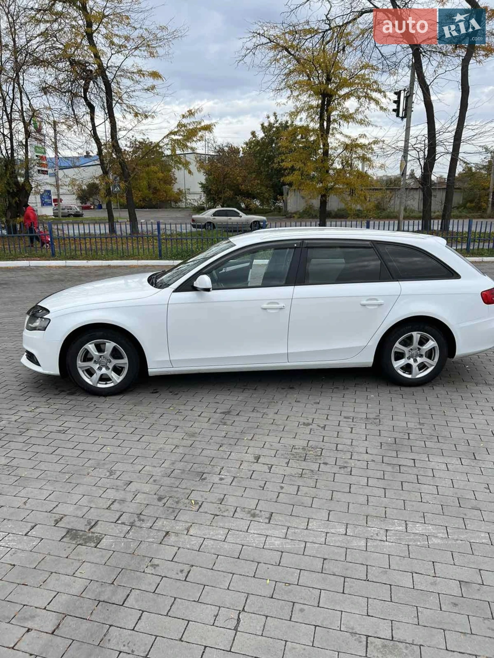 2011 Audi A4 - мініатюра 8