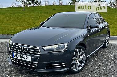 Седан Audi A4 2018 в 