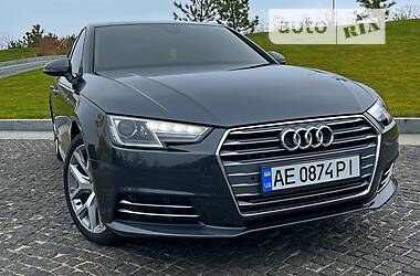 Седан Audi A4 2018 в 