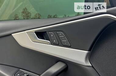 Седан Audi A4 2018 в 