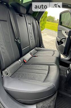 Седан Audi A4 2018 в 