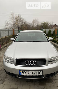 Седан Audi A4 2001 в Полонному