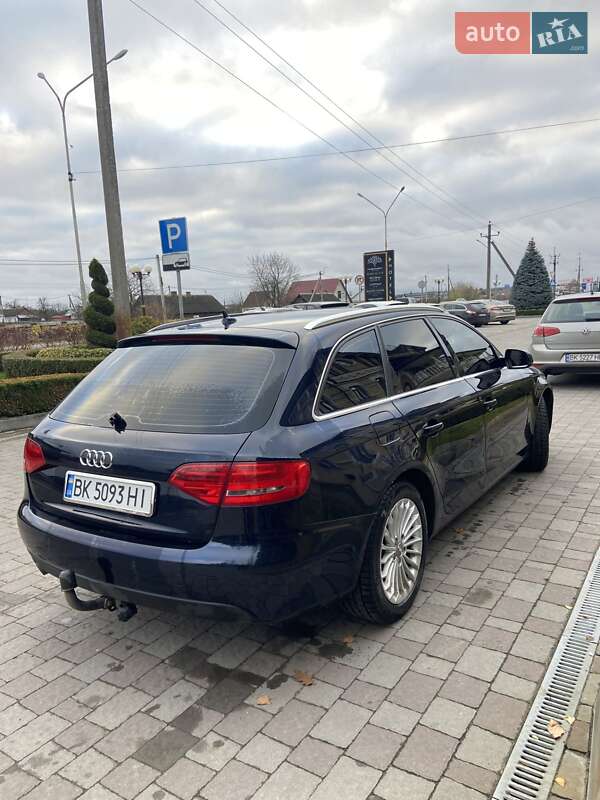 Универсал Audi A4 2010 в Сарнах