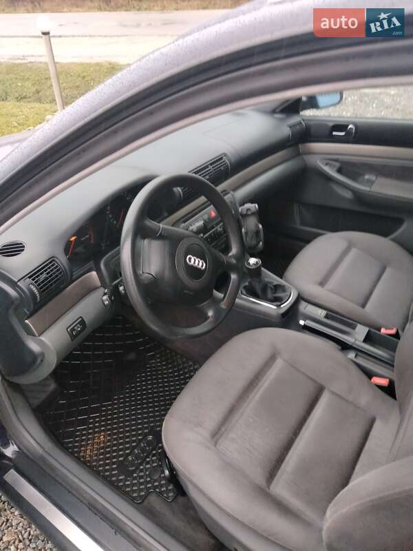 Универсал Audi A4 2000 в Збараже