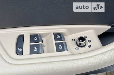 Седан Audi A4 2017 в Рівному