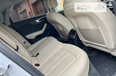 Седан Audi A4 2017 в 